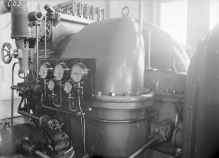Kingston Power Station. BTH Curtis 1500kW Turbo Alternator. Installed Oct 1927.
