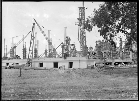 Australian Institute of Anatomy under construction. McCoy Circle, Acton.
