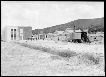 CSIR Division of Entomology, Laboratories and Offices on the left. Insectariums in centre. Ruston steam shovel on the right. Clunies Ross Street, Black Mountain.