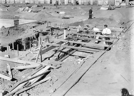 Manuka swimming pool. Wading pool under construction. Manuka Circle, Kingston.