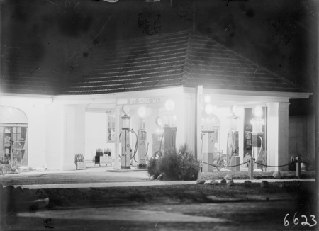 Garden City Service Station in Mort Street, Braddon.
