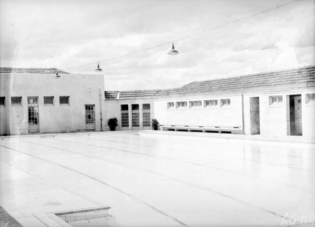 General view of Manuka swimming pool.