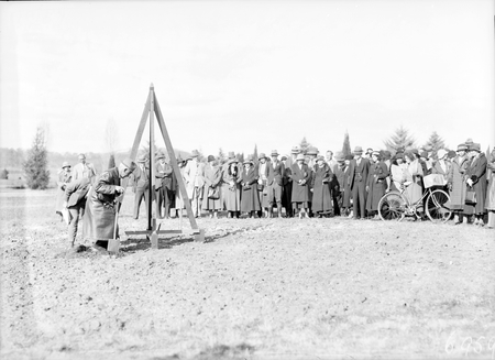 First plantings of National Rose Garden in front of Parliament House. General view of ceremony.