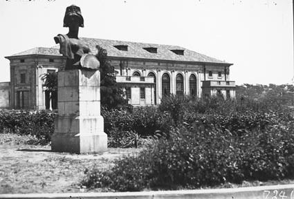 Albert Hall and bust of 'Bellona' , Roman goddess of war by Sir Bertram Mackennal