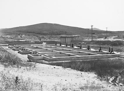 Weston Creek Sewerage Treatment Works.Activated sludge tanks